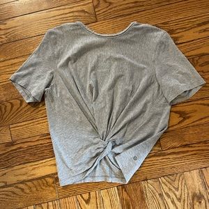 Lululemon Grey Crop Shirt- size 6